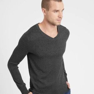 Banana Republic Cashmere Luxury Blend Sweater (M)